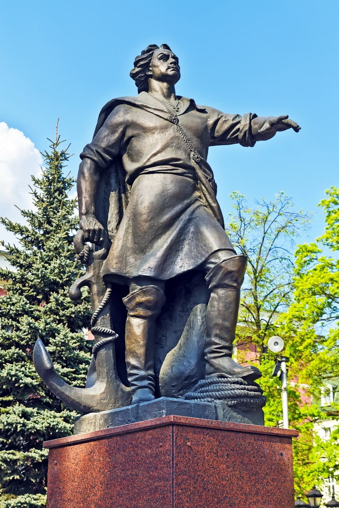 Памятник Петру I