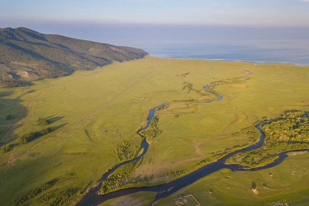 Виды Уникальный Байкал - поселок Большое Голоустное
