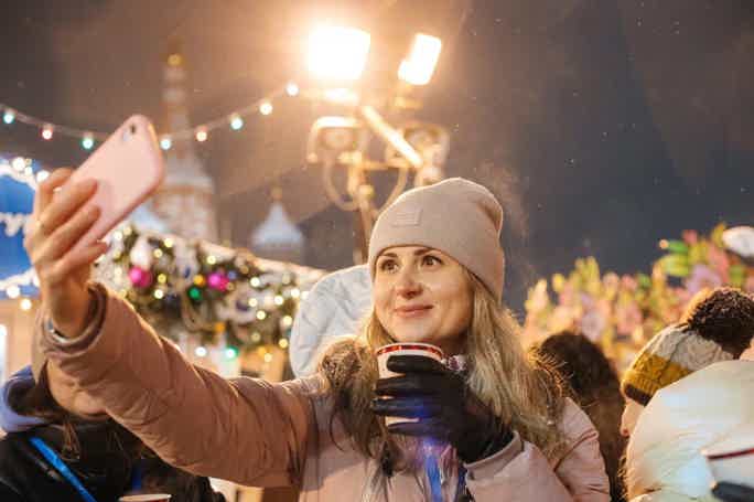 Новогодняя Москва: загадать желание, увидеть самые красивые елки и погадать