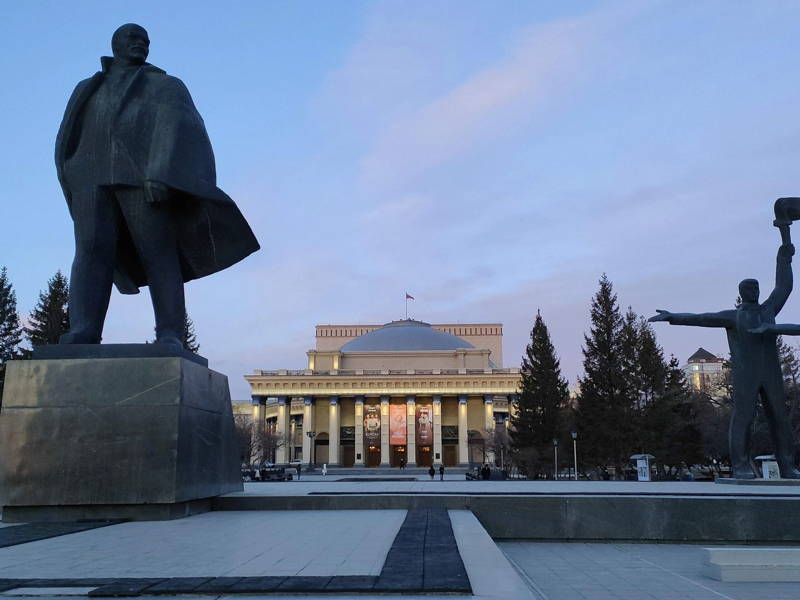 Новосибирск: прогулка по главной улице города
