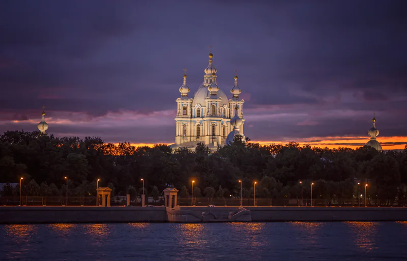 Музыкальный круиз под разводными мостами (танцевальная музыка) — фото 2