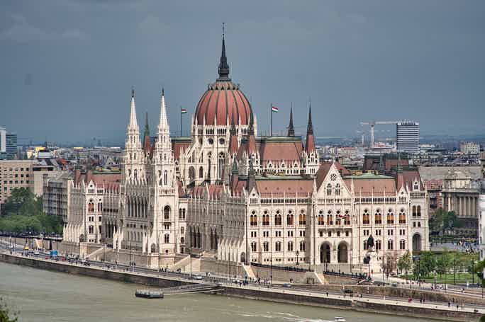 Transfer Budapest Airport - Budapest City