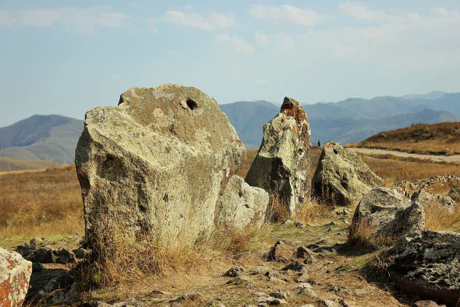 Открывая дальние уголки Армении — Сюник: Татев, Зорац Карер и Водопад Шаки - фото 5