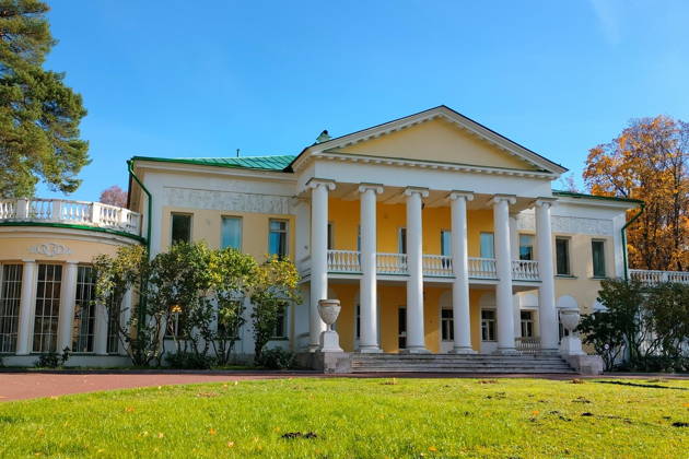 «Сквозь время и лица»: Горки Ленинские, усадьба Суханово