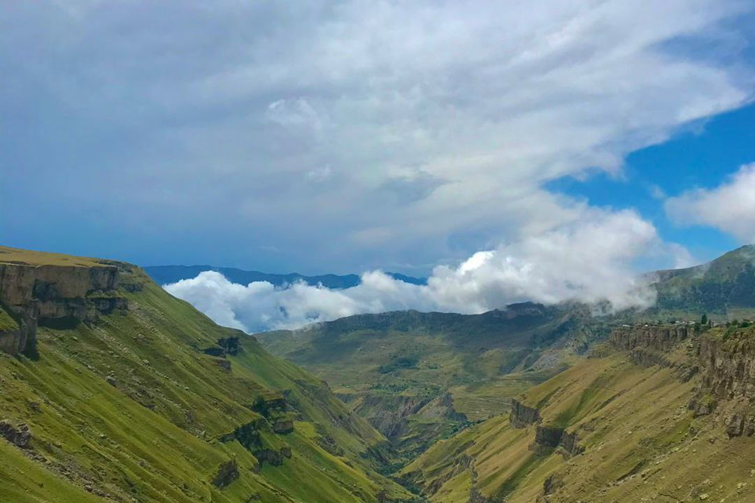Хунзах, Матлас, Каменная чаша из Махачкалы — фото 5