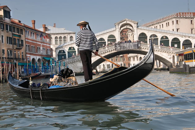 Частная прогулка на гондоле по каналам Венеции