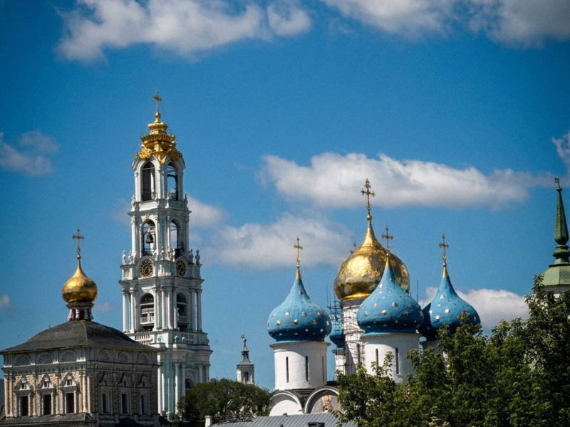 Один день в городе Сергия: семичасовая обзорная экскурсия на автомобиле
