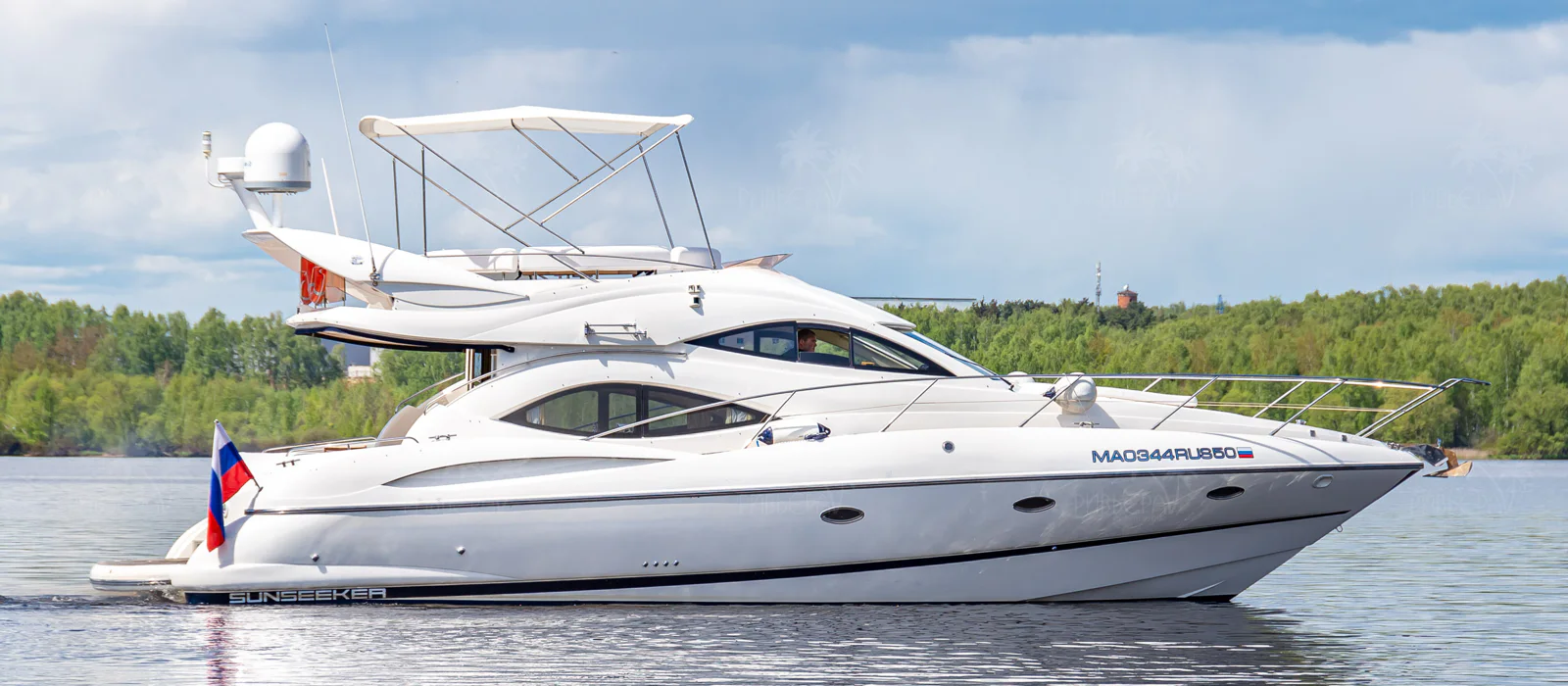 Прогулка на яхте Сансикер 44 Манхэттен по водохранилищам Подмосковья — экскурсия, Москва, Россия | Покатаем