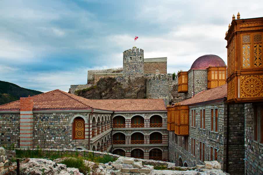 Боржоми, пещерный город Вардзиа и Крепость Рабат в Ахалцихе - фото 3