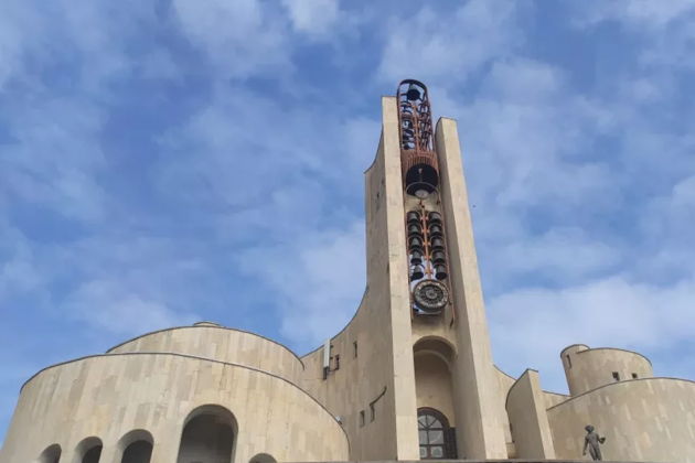 Виды Дворец торжественных обрядов: путешествие во времени в Тбилиси