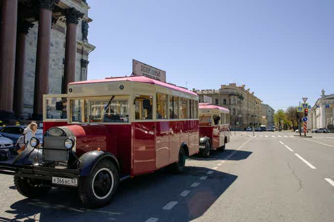 Обзорная экскурсия по Санкт-Петербургу на двухэтажном автобусе