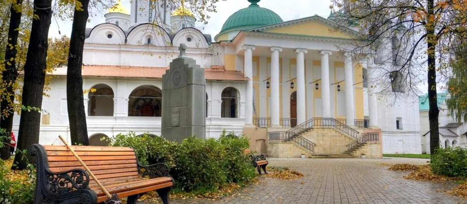 Каменные сказы Ярославля — экскурсия, Ярославль, Россия | Покатаем