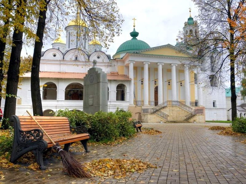 Каменные сказы Ярославля - экскурсия в Ярославль, Россия