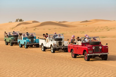 Ретро-сафари на джипах Land Rover 1950-х по экопарку Аль-Мармум — Дубай