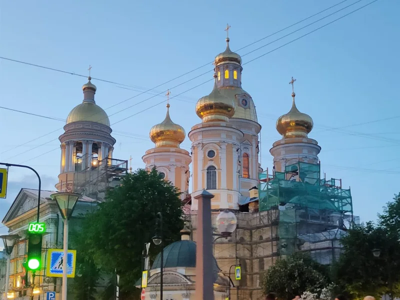 По Святыням Петербурга на комфортабельном автомобиле — фото 3, Санкт-Петербург | Покатаем