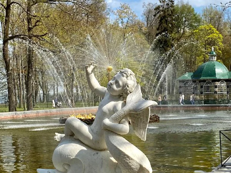 В Петергоф по воде: Нижний парк с фонтанами (включены билеты в парк) — фото 2, Санкт-Петербург | Покатаем
