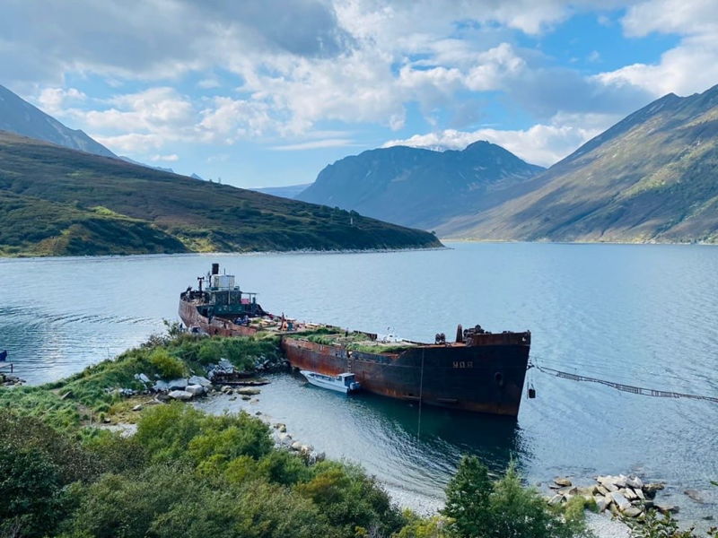 Морская прогулка в Бухту Русскую: высадка, рыбалка и крабовое сафари - экскурсия в Камчатка, Россия