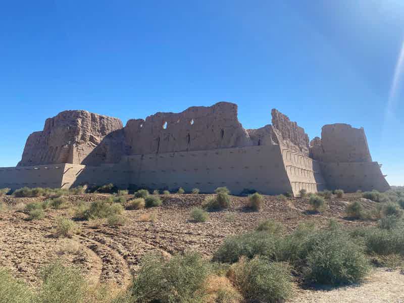 Тур на автомобиле в Аяз-кала, Тупрак-кала, Кизыл-кала из Хивы или наоборот - фото 6