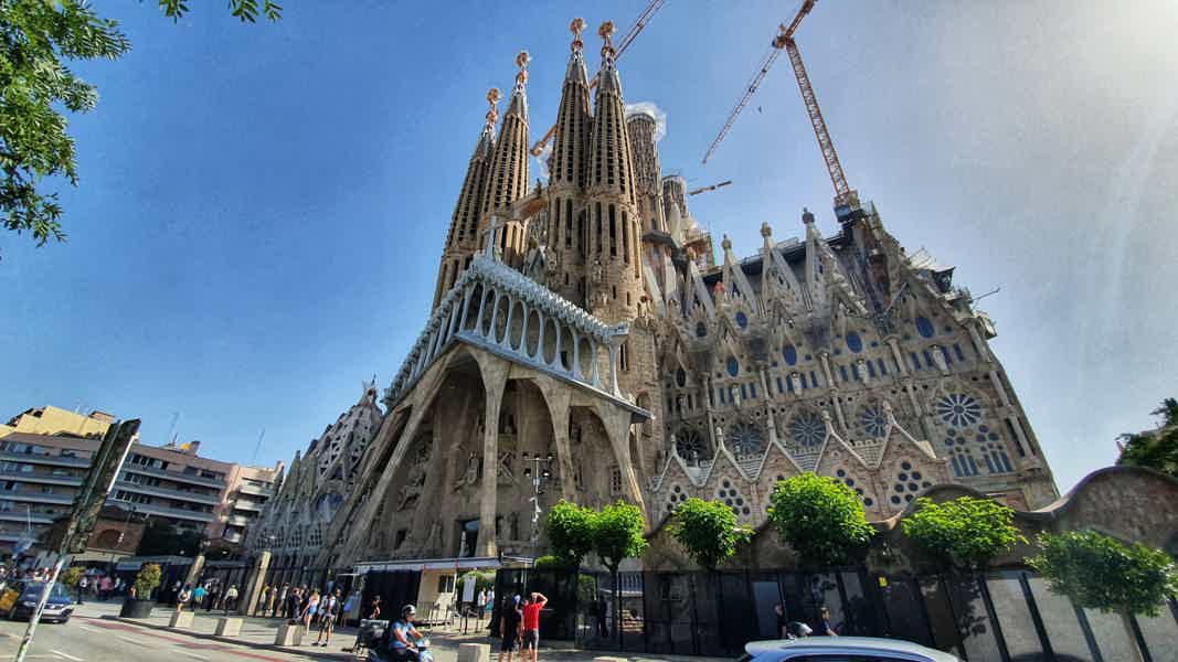Sagrada Familia Guided Trip w/ Architecture Expert - photo 6