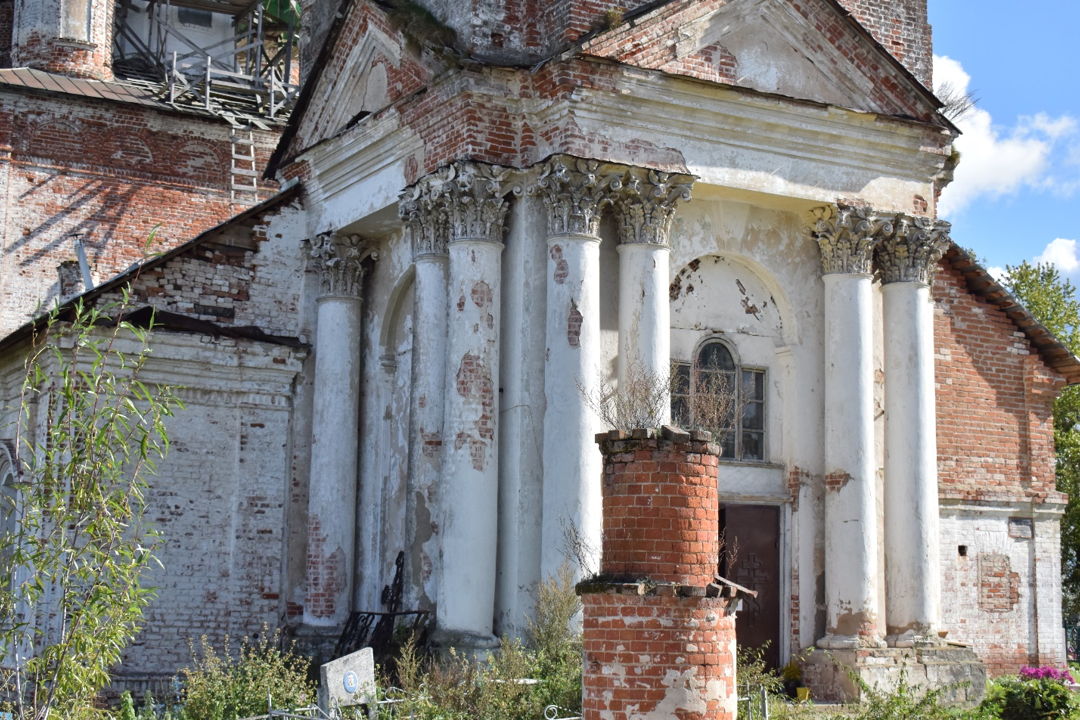 Замок Понизовкиных, Некрасовские места и родина А.М. Опекушина — фото 6