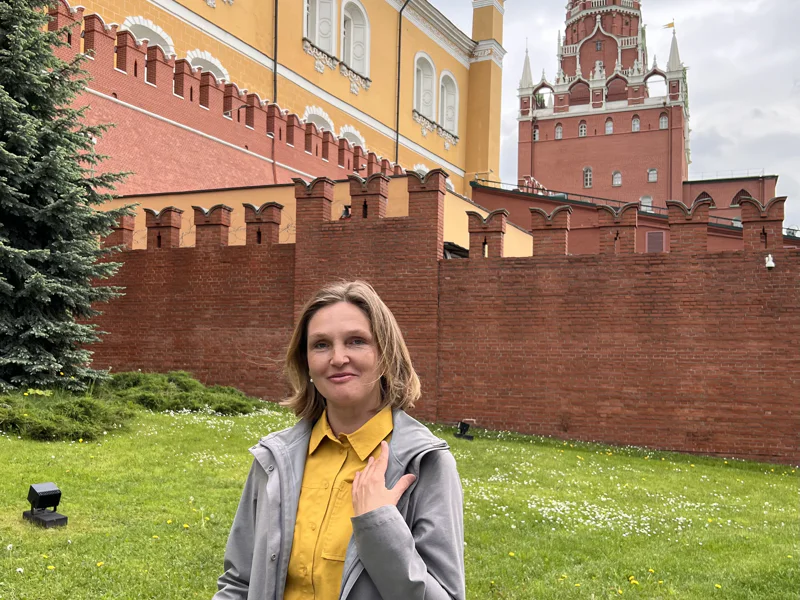 Индивидуальная экскурсия «Тайны и легенды Александровского сада» — фото 4, Москва | Покатаем