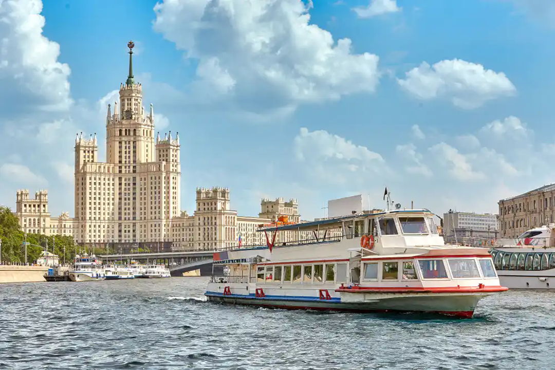 Утренняя речная прогулка от Кленового бульвара до парка «Зарядье» — фото 7