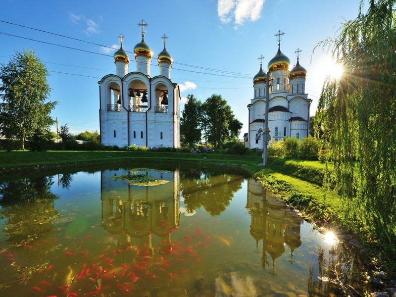 Два монастыря и святой источник города Залесья - экскурсия в Переславль-Залесский, Россия