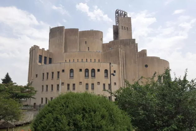 Виды Дворец торжественных обрядов: путешествие во времени в Тбилиси