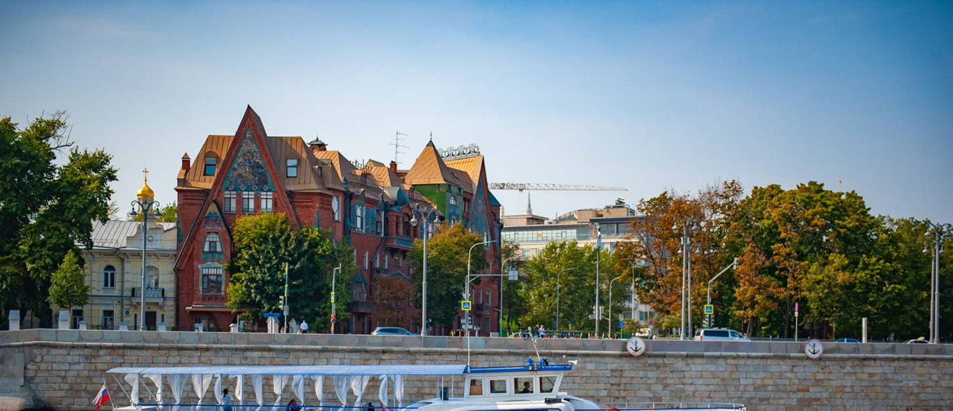 Прогулки на теплоходе по Круговому маршруту №6 в Москве