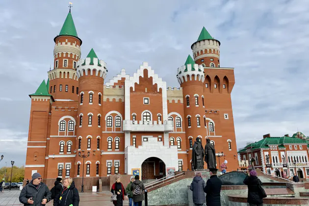 Город контрастов: в Йошкар-Олу из Казани — фото 2
