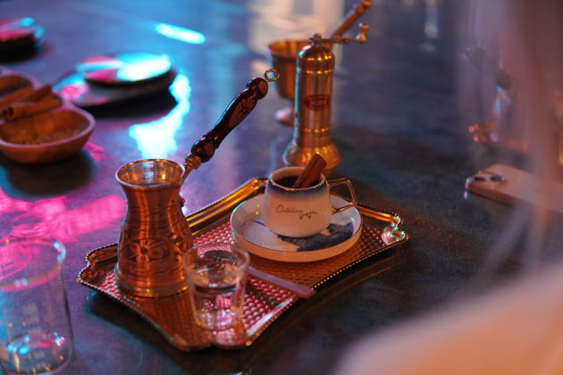 Мастер-класс: кофе на песке и гадание на кофейной гуще в Анталье