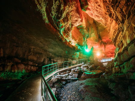 Храм Самеба