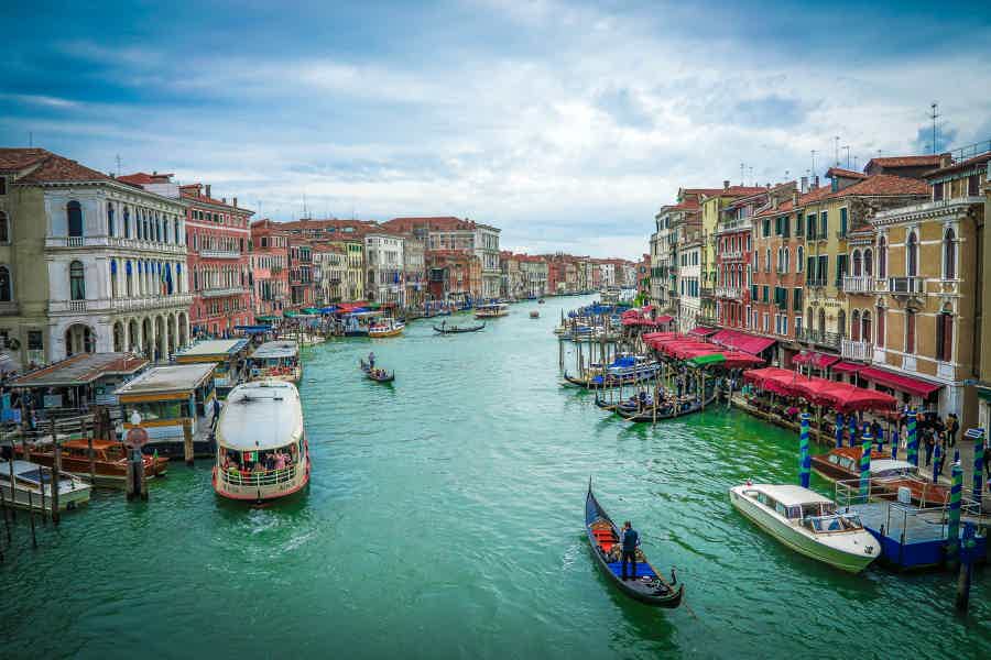 "Венеция пешком и на катере", 2 часа. (1 час пешком, около часа на катере) - фото 1