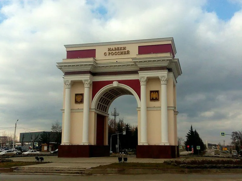 Столица Кабардино-Балкарии: экскурсия по Нальчику и замок Шато Эркен — фото 4, Нальчик | Покатаем