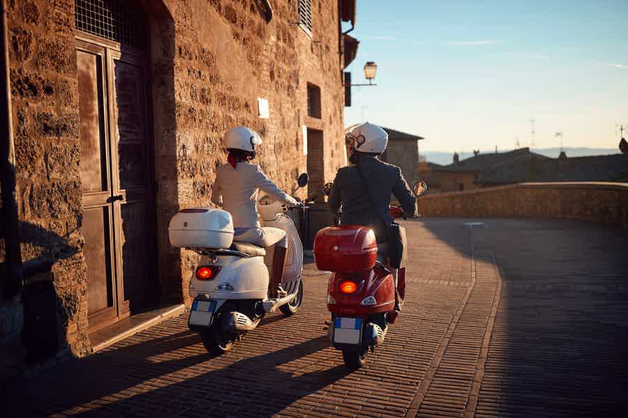 Vespa Scooter Tour of Tuscan Hills - photo 3