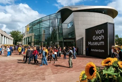 "Зеленое солнце" Ван Гога. Экскурсия по музею