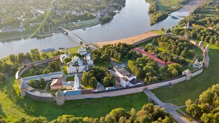 Пешком по ключевым достопримечательностям Великого Новгорода