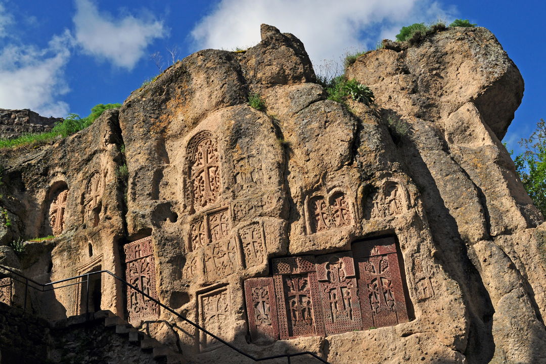 Гарни, Гегард и Симфония камней (опция) - групповой тур — фото 1