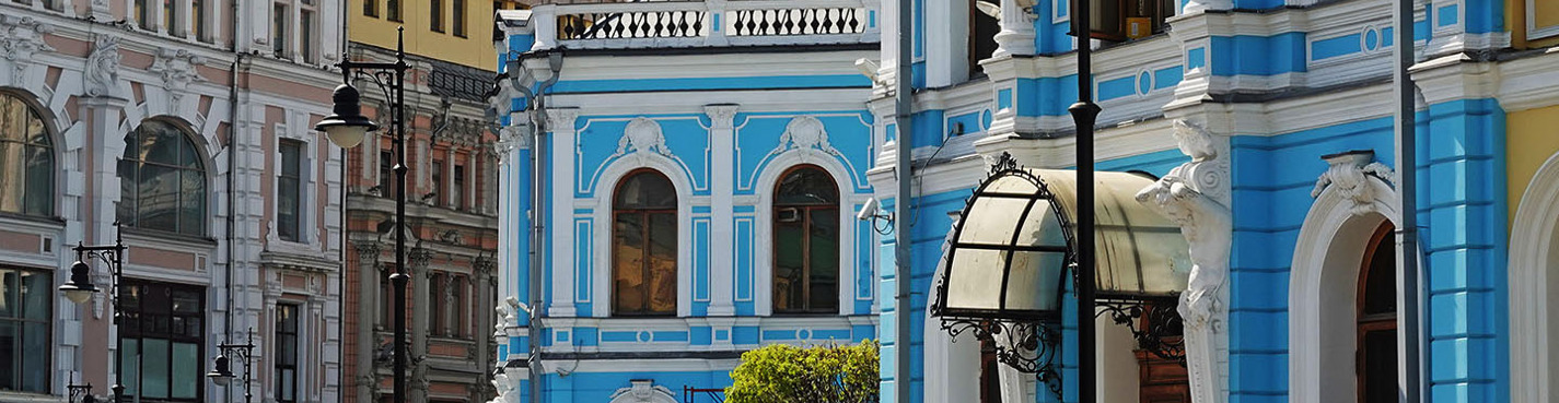 Три города, пять столетий, одна улица: групповая прогулка по Мясницкой