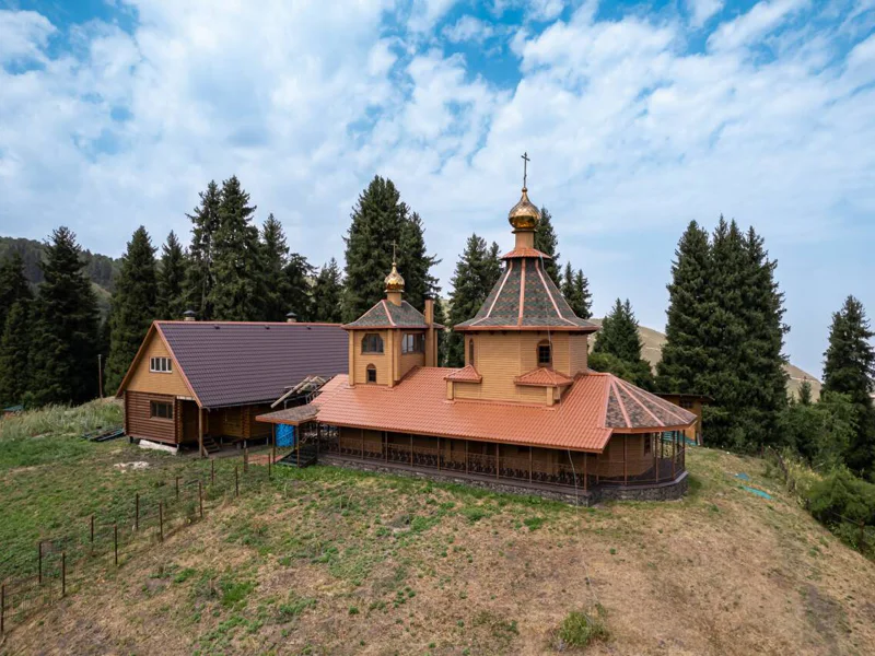 Аксайское ущелье: Каменный замок и Аксайский скит — фото 4, Алматы | Покатаем