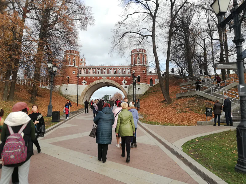 Царицыно и Большой дворец — групповая пешеходная экскурсия — фото 3, Москва | Покатаем