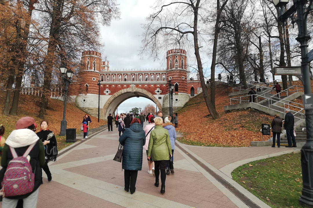 Царицыно и Большой дворец — групповая пешеходная экскурсия — фото 1