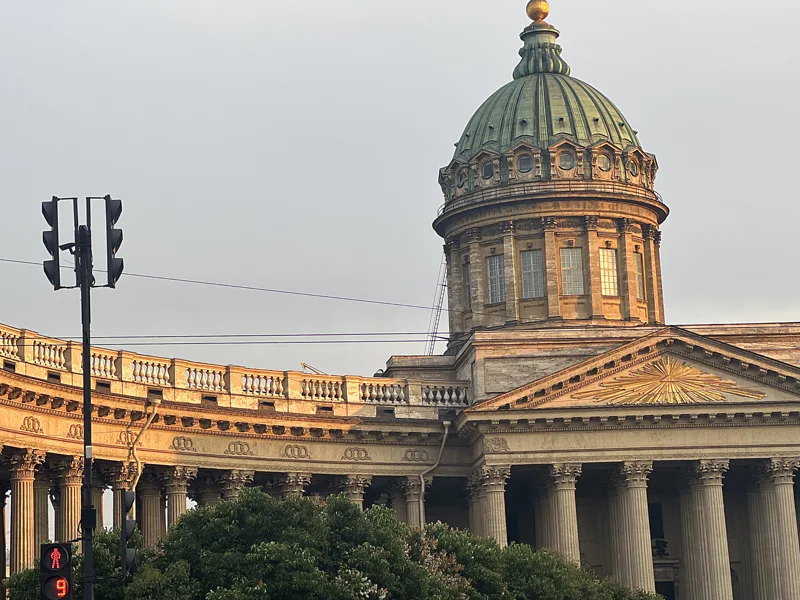 Каменное убранство Петербурга (с посещением Казанского собора) — фото 4, Санкт-Петербург | Покатаем