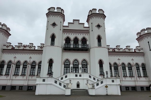 Три замка: Коссово, Ружаны, Каменец