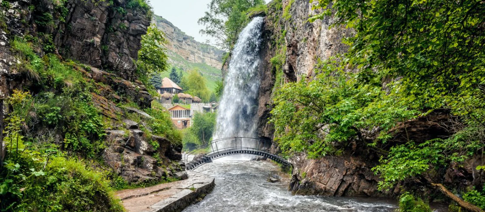 3 в 1: обзорная по Кисловодску, гора Кольцо и Медовые водопады — экскурсия, Пятигорск, Россия | Покатаем