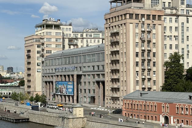 Два Дома. Две судьбы: Дом на набережной и Храм Христа Спасителя