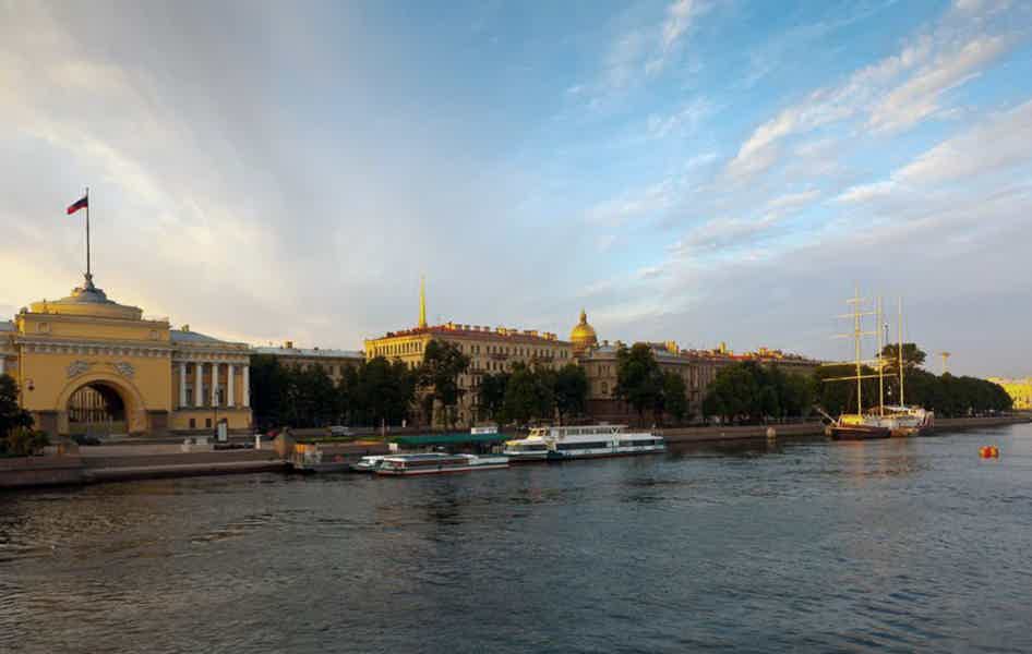 Аудиоэкскурсия для знакомства с Петербургом: прогулка от Биржи к Адмиралтейству - фото 4