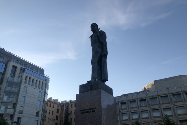 Виды Самостоятельный тур «Такой разный Петербург: архитектура города на Неве»