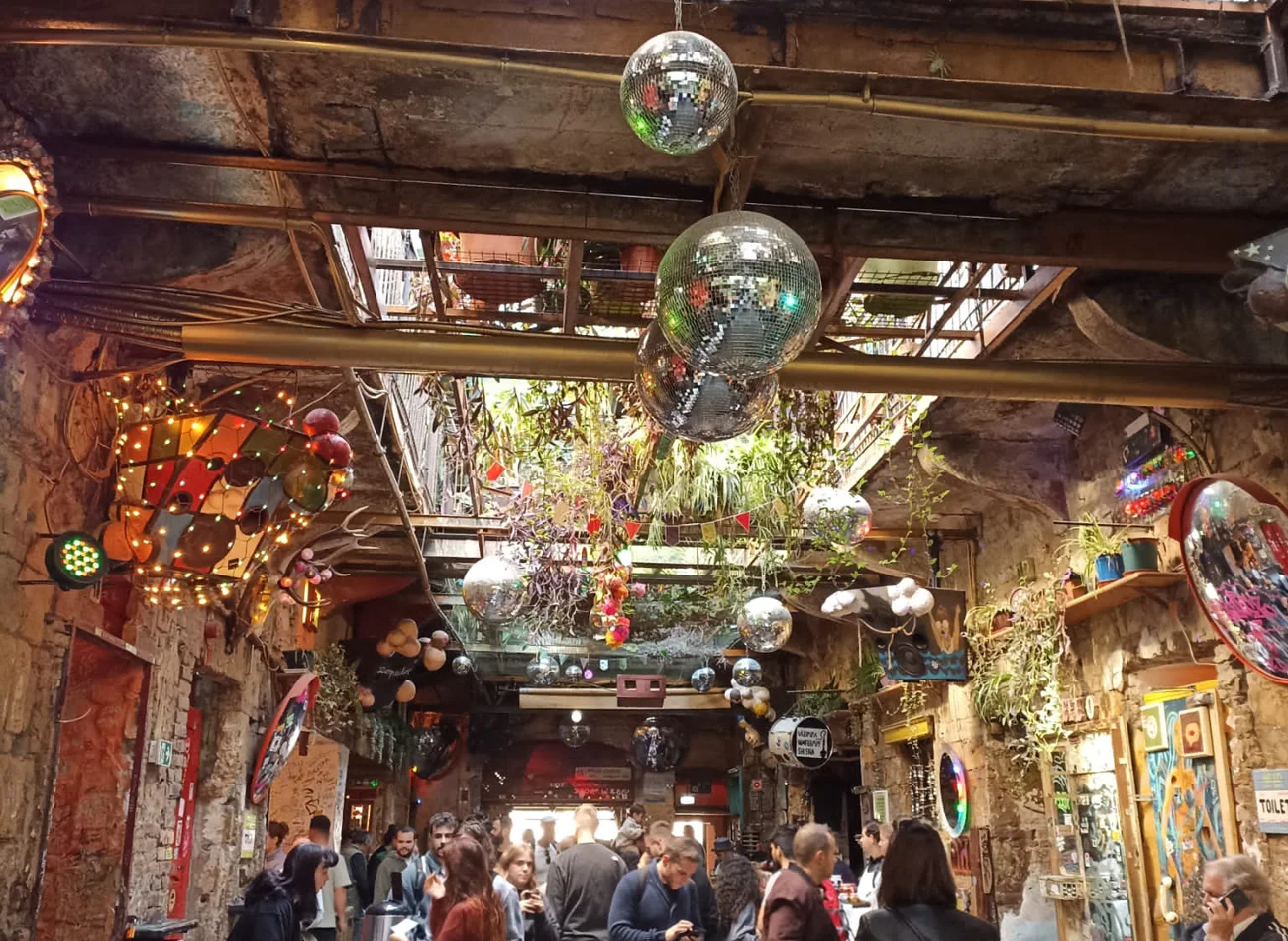 Your Own Budapest. Modern-Day City Life — tour in Budapest, Hungary | Pokataem
