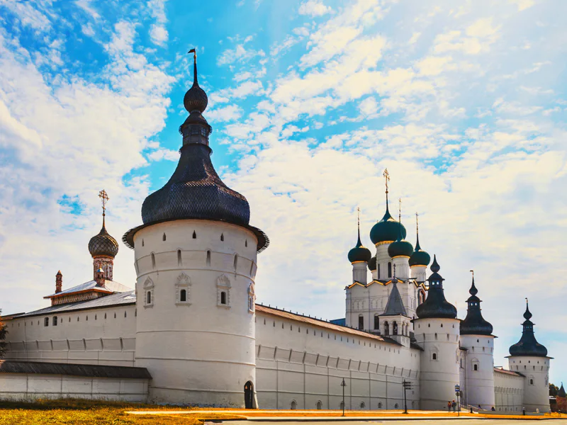 «Стоп! Снято в Ростове Великом» — пешеходная киноэкскурсия по городу — фото 6, Ростов Великий | Покатаем